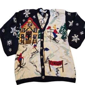 The EAGLES EYE HANDKMIT SWEATER SIZE MEDIUM